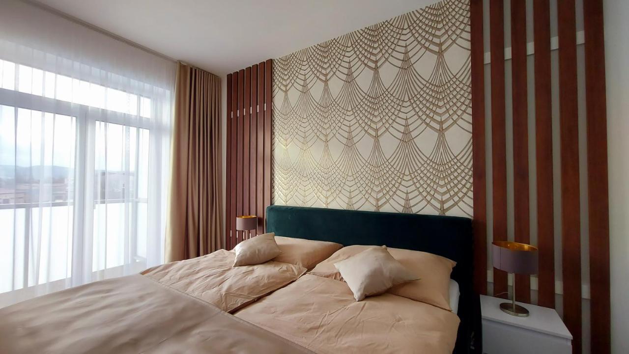 Apartment Moser 1303 كارلوفي فاري المظهر الخارجي الصورة