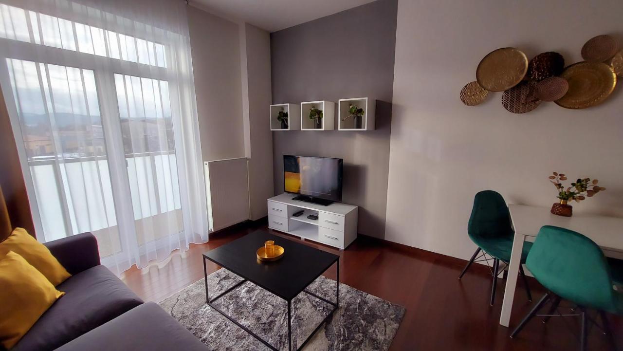 Apartment Moser 1303 كارلوفي فاري المظهر الخارجي الصورة