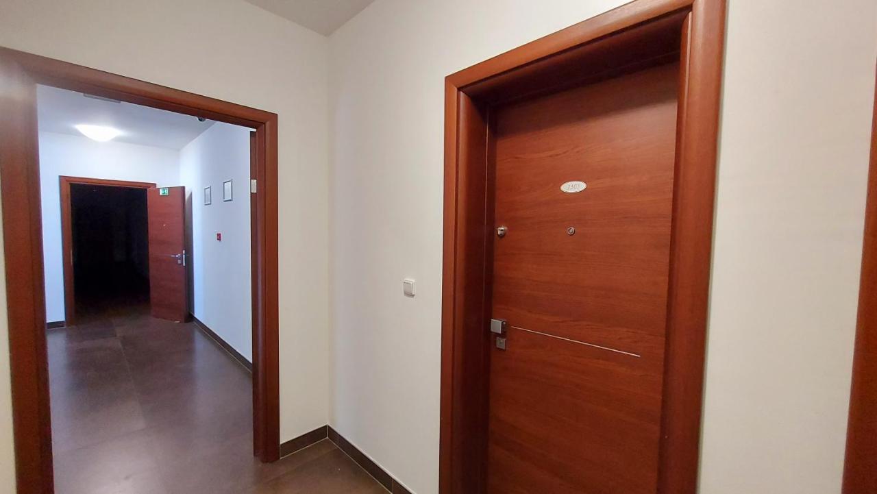 Apartment Moser 1303 كارلوفي فاري المظهر الخارجي الصورة