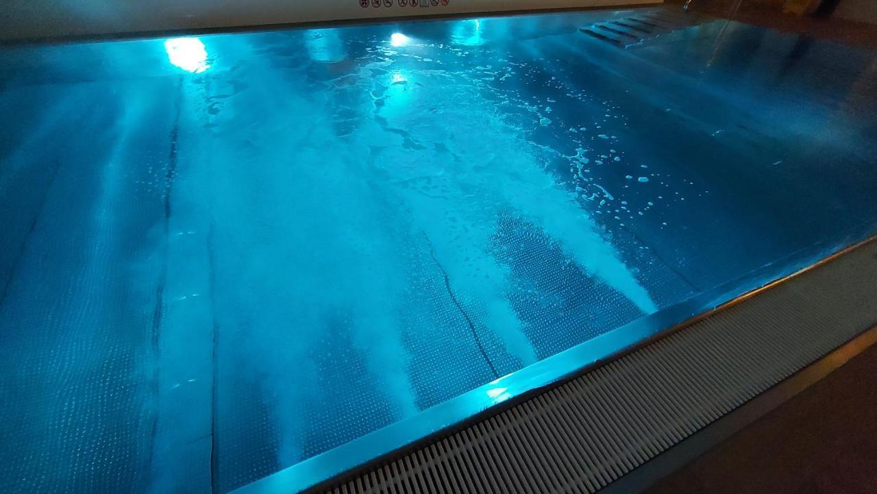 Apartment Moser 1303 كارلوفي فاري المظهر الخارجي الصورة