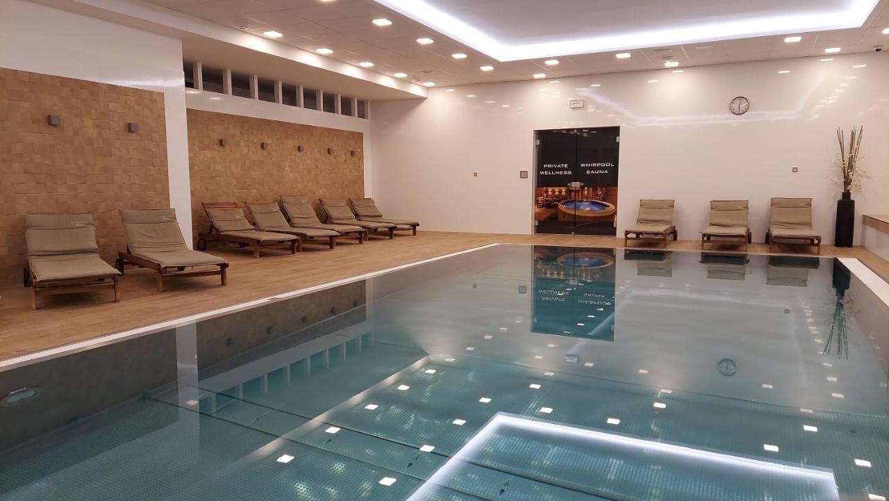 Apartment Moser 1303 كارلوفي فاري المظهر الخارجي الصورة